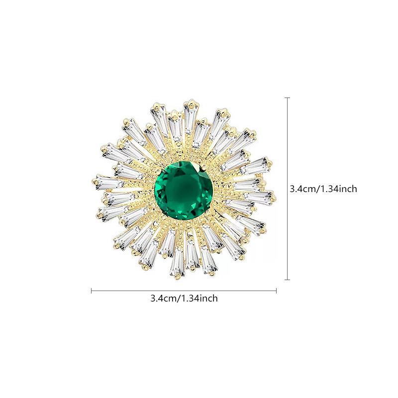 Unisex Sunflower Brooch: Elegant Suit Accessory, Versatile Coat Pin, Stylish Corsage