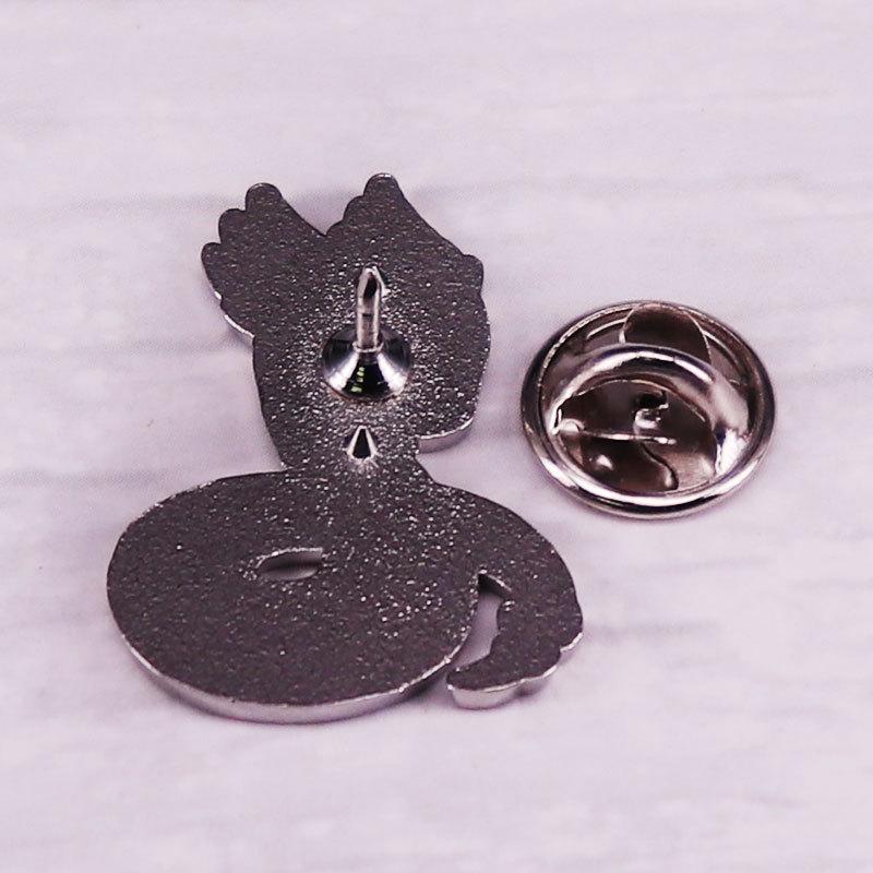 Unicorn Enamel Pins Collect Kawaii Dinosaur Metal Cartoon Brooch Backpack Hat Bag Collar Lapel Badge Fashion Jewelry