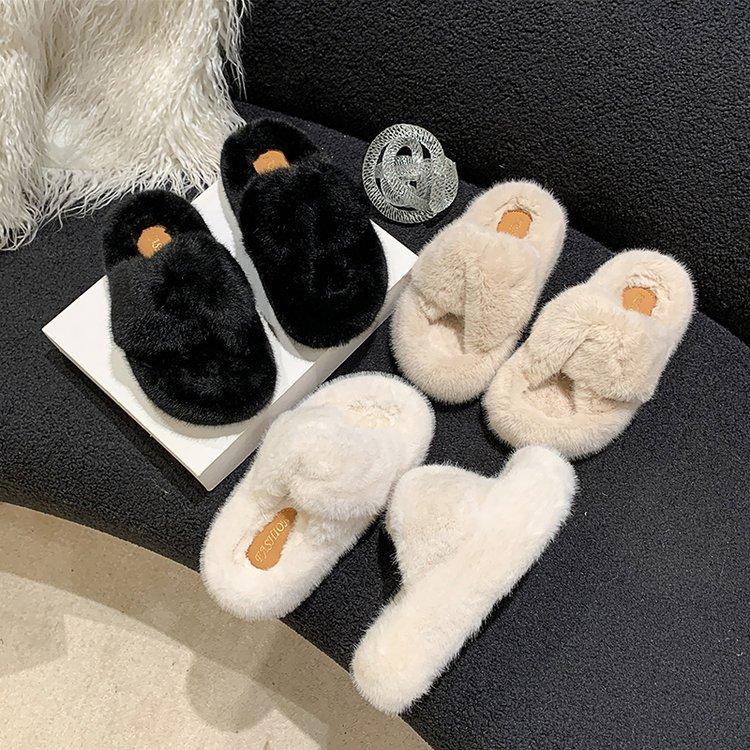 White thick-bottomed fluffy slippers for women to wear autumn and winter muffins, heightened heels, lazy office home plush cotton mop