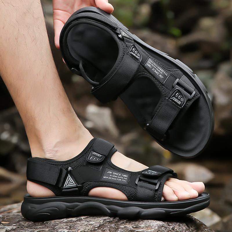 Fashion Summer Breathable Mens Leather Sandals Trending Soft Sole Sandals Comfort Thick Soled Man Leather Sandals for Boy Trend Designer