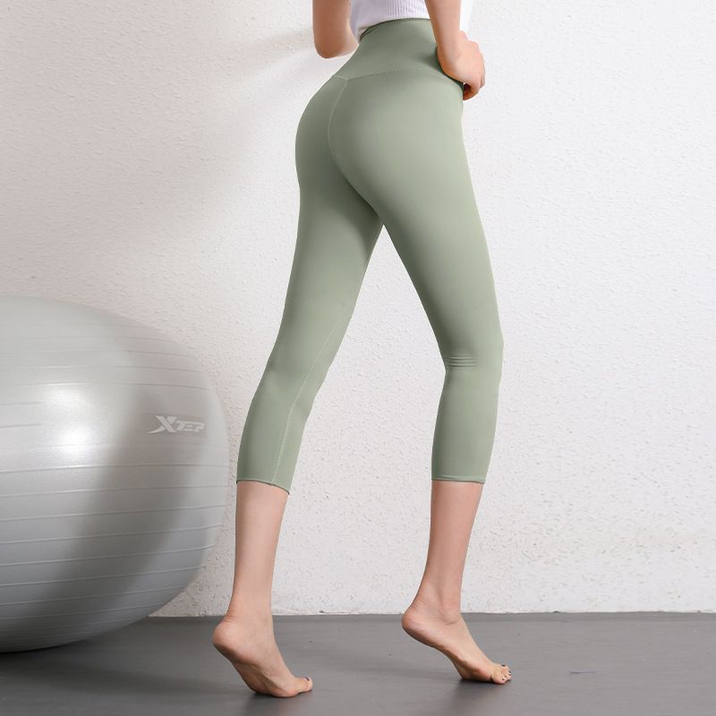 

Stretch Leg Repair Seamless Running Tight Sexy Yoga Pants Green Capri pants XL