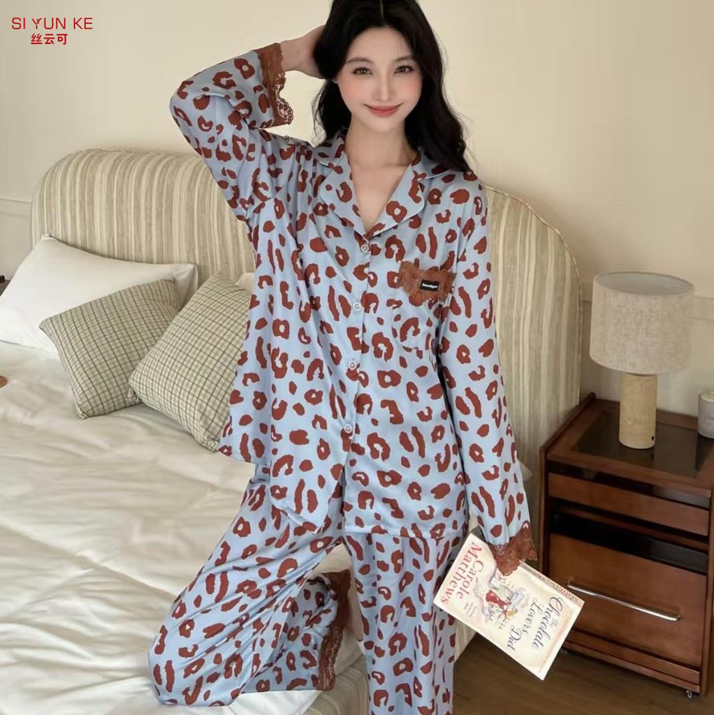[Leopard print] Autumn and winter new ice silk pajamas women's satin leopard print casual long-sleeved loose high-end loungewear