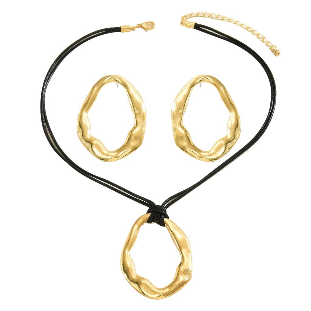 European and American simple women's jewelry double-layer geometric pleated ring design pendant necklace versatile light luxury earrings