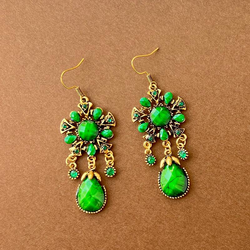 Green Natural Water Drop Feather Earrings for Women Vintage Boho Long Rhinestone Crystal Dangle Earring Vacation Jewelry