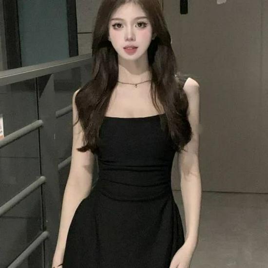 High-End White Spaghetti Strap Dress: Women's Autumn/Summer Light Luxury Long Little White Dress