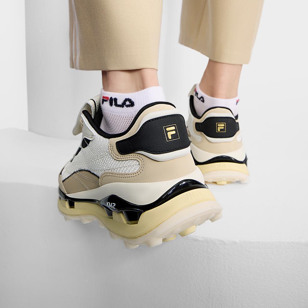 Fila KM2 Fashion Versatile Durable Low-Top Casual Shoes Men Sneakers Snow-White Beige F12M433105FPB