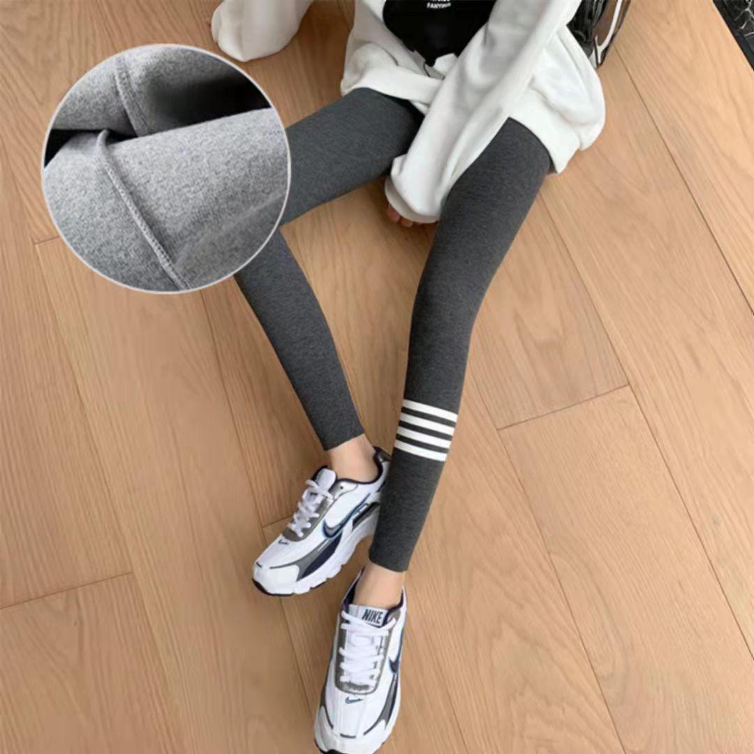 

High-Waisted Vertical Stripe Plush-Lined Leggings: Warm Thickened Lamb Wool for Women - Slimming and Belly-Warming, Perfect for Autumn & Winter. Small, 70-105 kg