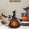 2025 Neue Harz Halloween Hexe mit Besen und Laternenlicht, Desktop Leuchtende Deko für Indoor Party, Gruseliger Heim Festival Akzent