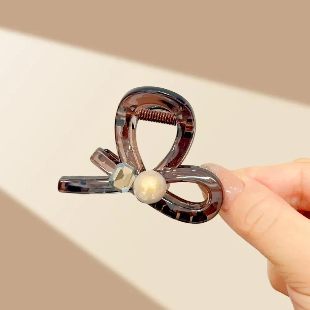 Elegant Crystal Pearl Medium Size Thick Thin Women's Hair Claw Clip Accessories Korean Star Red Black Catch Clamp Girls Headwear