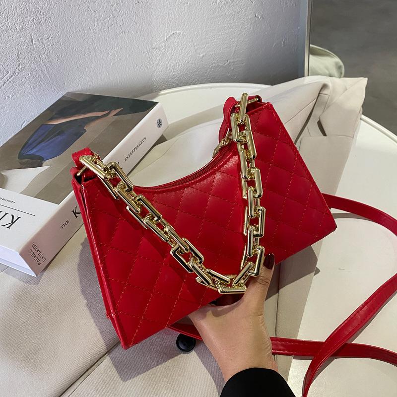 Autumn and Winter New Women's Messenger Bag Bag Messenger Shoulder Portable Chain Fashion Casual Versatile Casual Bag