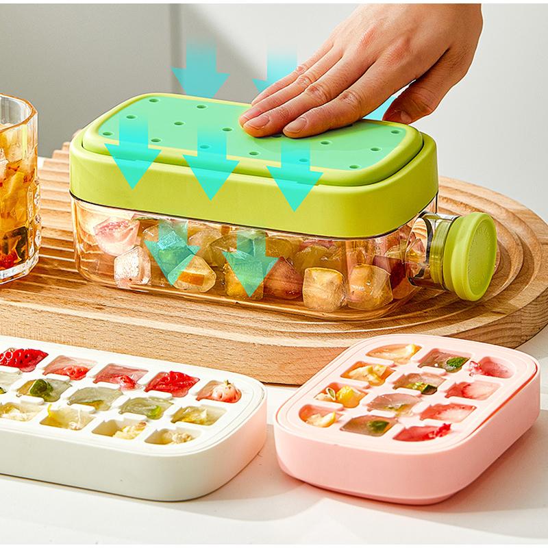 Ice Cube Tray Press Ice Maker with Lid Food Grade Cooling Ice Mold 2 In 1 Ice Straw Water Bottle for Summer Cooling Drinks
