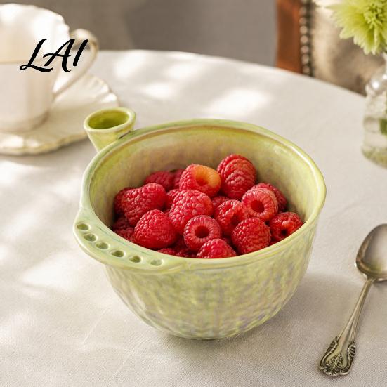 Kitchen Prep Colander Ceramic Berry Washing Bowl with Drainage Hole 360 Degree Self Basin for Vegetables Rinsing Fruit Rinse Bowl Fresh Vegetable