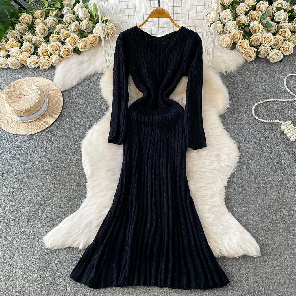 Retro V-Neck Thick-Knit Dress for Women Autumn Winter Elegant Solid Twist Jacqurd Slim Sweater Fishtail Dress