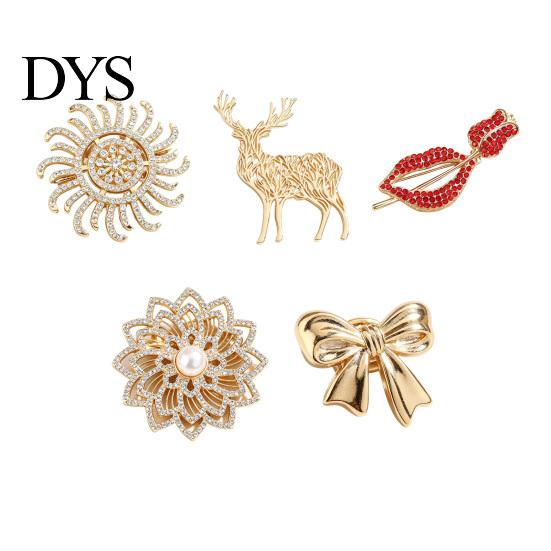 Clothes Brooch Rhinestone Flower Pin, Bow Deer Red Lip Lapel Anti-tarnish Dress Suit Hat Bag Clothing Accessories, Elegant Jewelry for Women