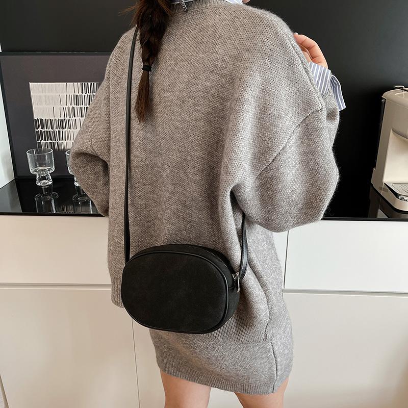 2026 New High Quality Women's Crossbody Bags Fashi Faux Suede Solid Color Shoulder Bags Sewing Thread Casual Versatile
