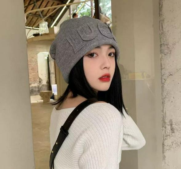 Women's Autumn/Winter 2025 Korean Style Knitted Ear Protection Baotou Hat with Japanese Lettering for Small Face