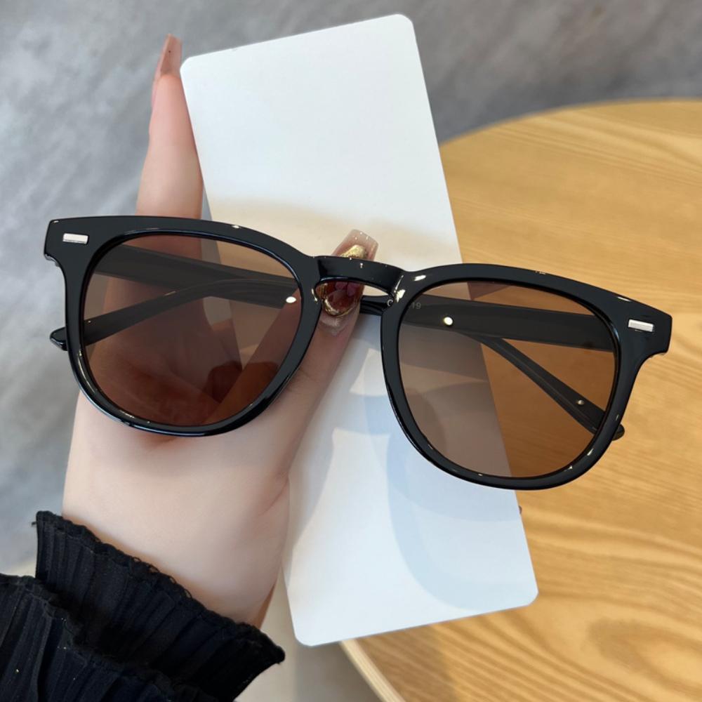 Round Sunglasses Uv-Resistant Unisex Eyewear Luxury Brand Sunglasses Vintage Vintage Sun Glasses For Stylish Outfits Traveling