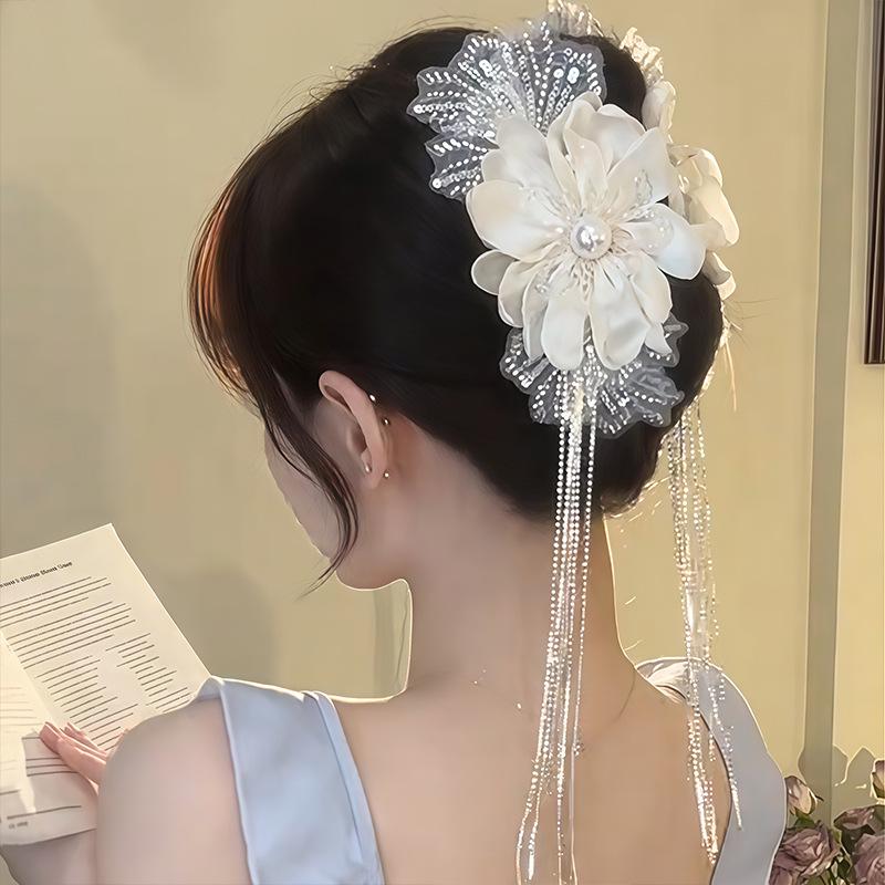 

1PC Female Korean Style Women Exquisite Rhinestone Hair Accessories Flower Tassels Puffy Hair Clip Hair Claw Women New Headwear белый