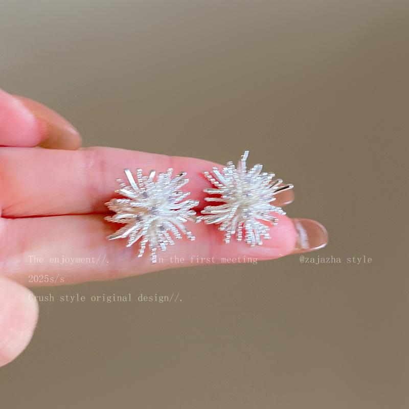 Vacation Style Dopamine Flower Earrings Women's Summer Sweet Temperament Versatile High-end Stud Earrings 925 Silver Needle Earrings