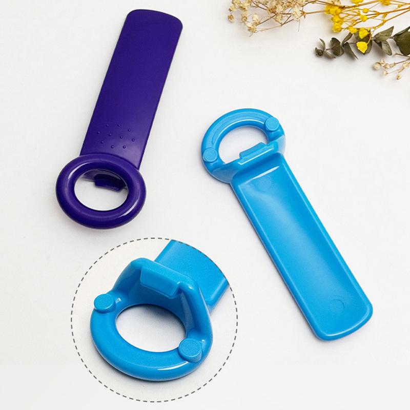 Plast Öppnare för Ölflaskor Köksredskap Enkel Öppnare för Burkocklock och Flaskkapsyler Samt Burköppnare Redskap Köksverktyg