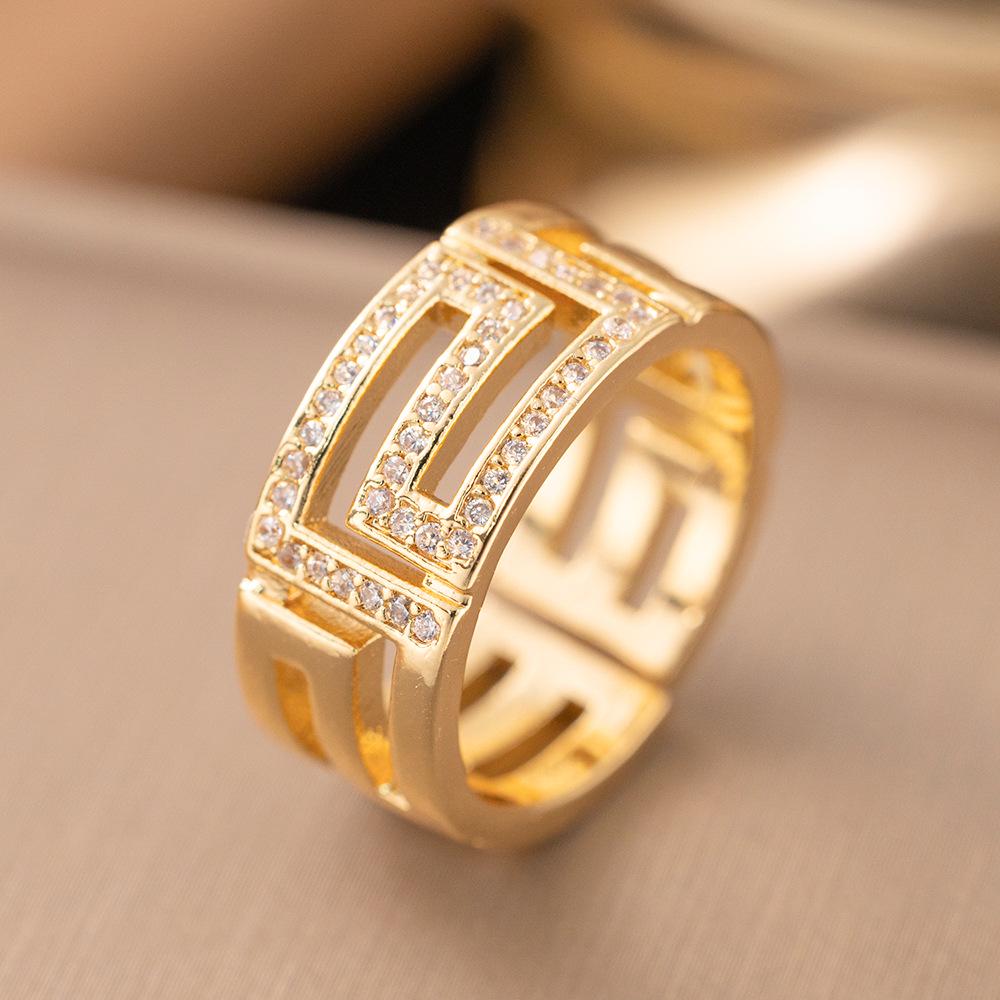 Micro-Inlaid Zircon Fashion Open Ring - Adjustable Luxury Index Finger Jewelry for Women
