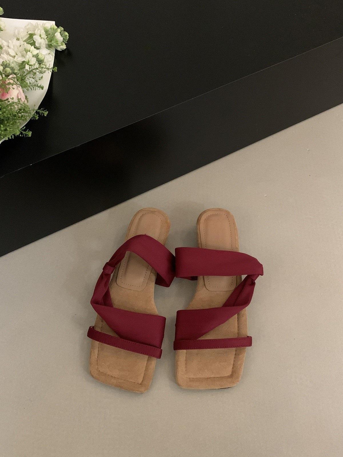 

Niche design slope heel cool slippers women s fashion square head open-toed platform sandals 40 червоний