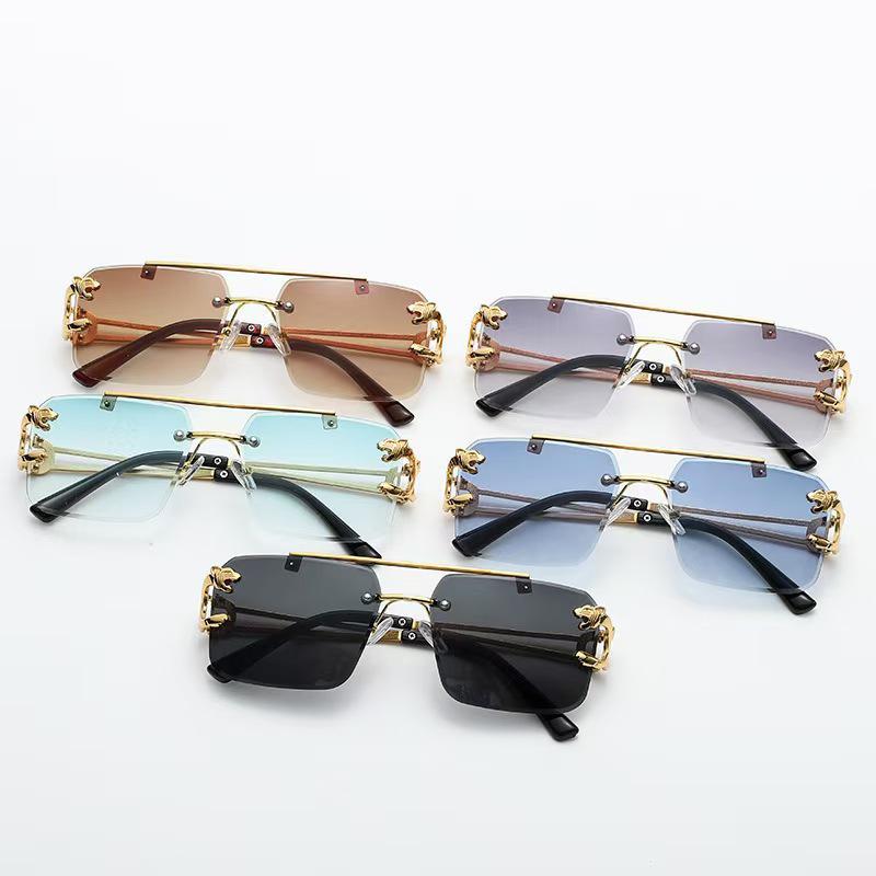 Unisex Square Frame Leopard Head Sunglasses, UV Protection, Trendy and High-End Feel