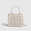 NEUE bestickte Umhängetasche Elegante Handtasche Retro Kleine quadratische Tasche Hochzeitsfeier Luxus Designer Damen Abend-Clutch