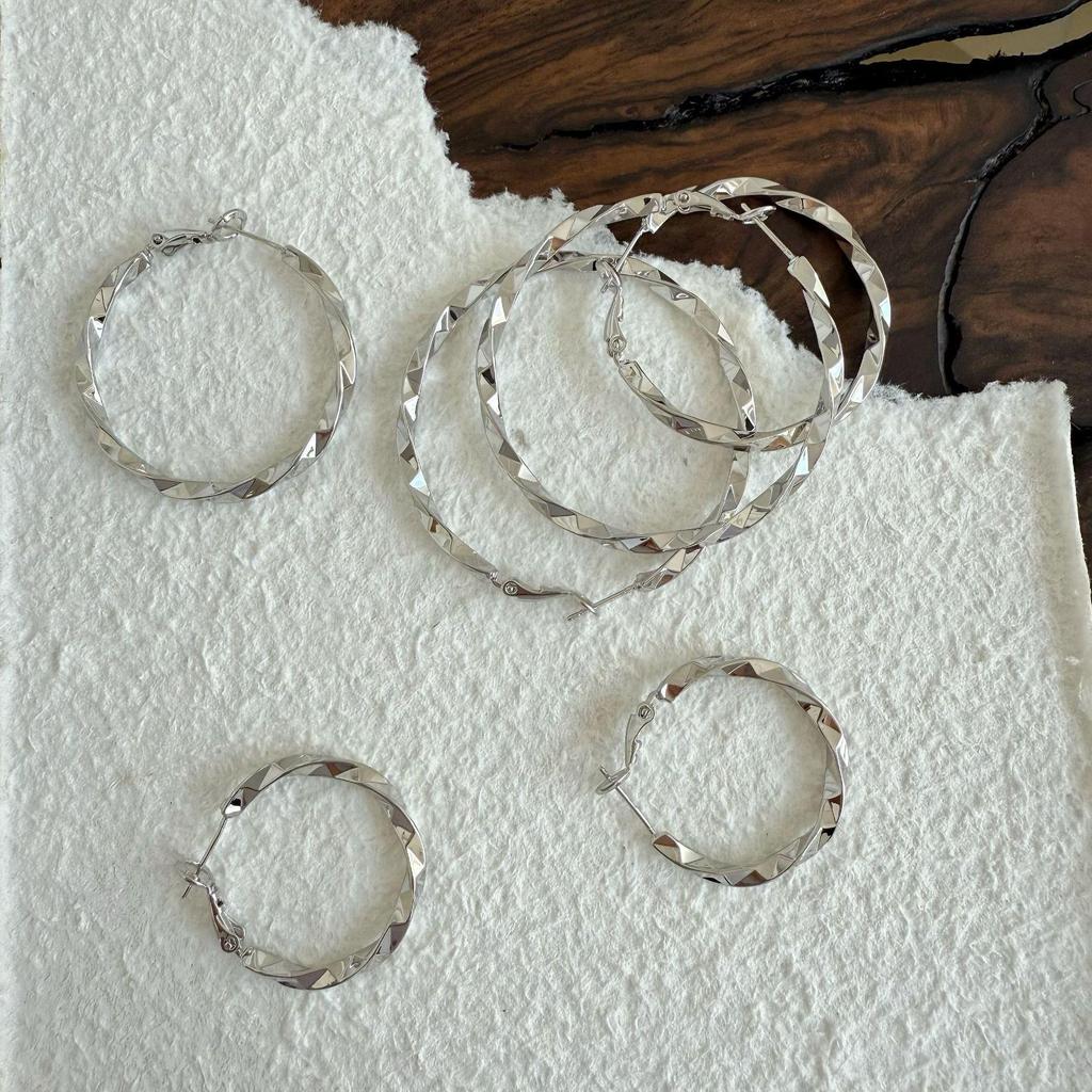 Sterlingsilber Gedrehte Nadel Creolen - Minimalistischer Schmuck im Stil koreanischer Influencer