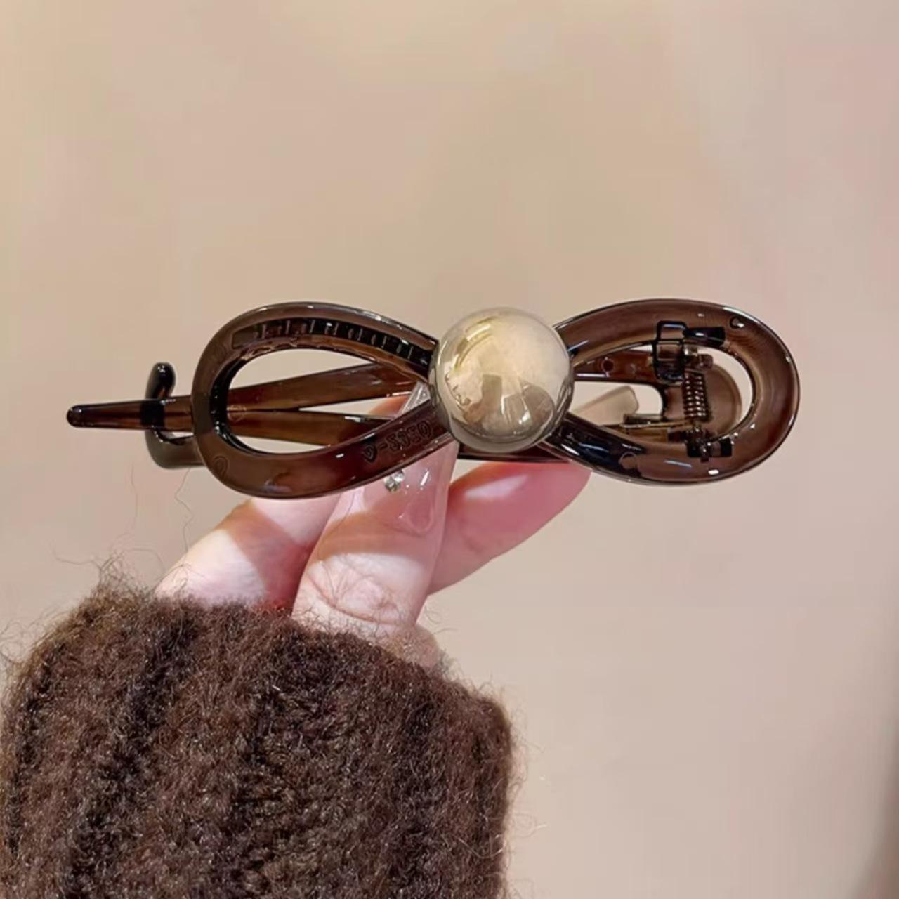 

Новая заколка для волос с закрученным дизайном, пластиковая, с имитацией жемчуга, заколка для волос, заколки-бабочки, женские аксессуары для волос