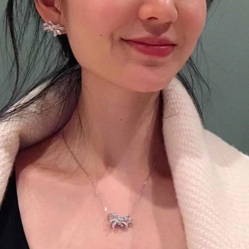 Diamond Phantom Butterfly Necklace & Earrings Set – Elegant, Versatile, Sweet & Cool Internet Celebrity Gift