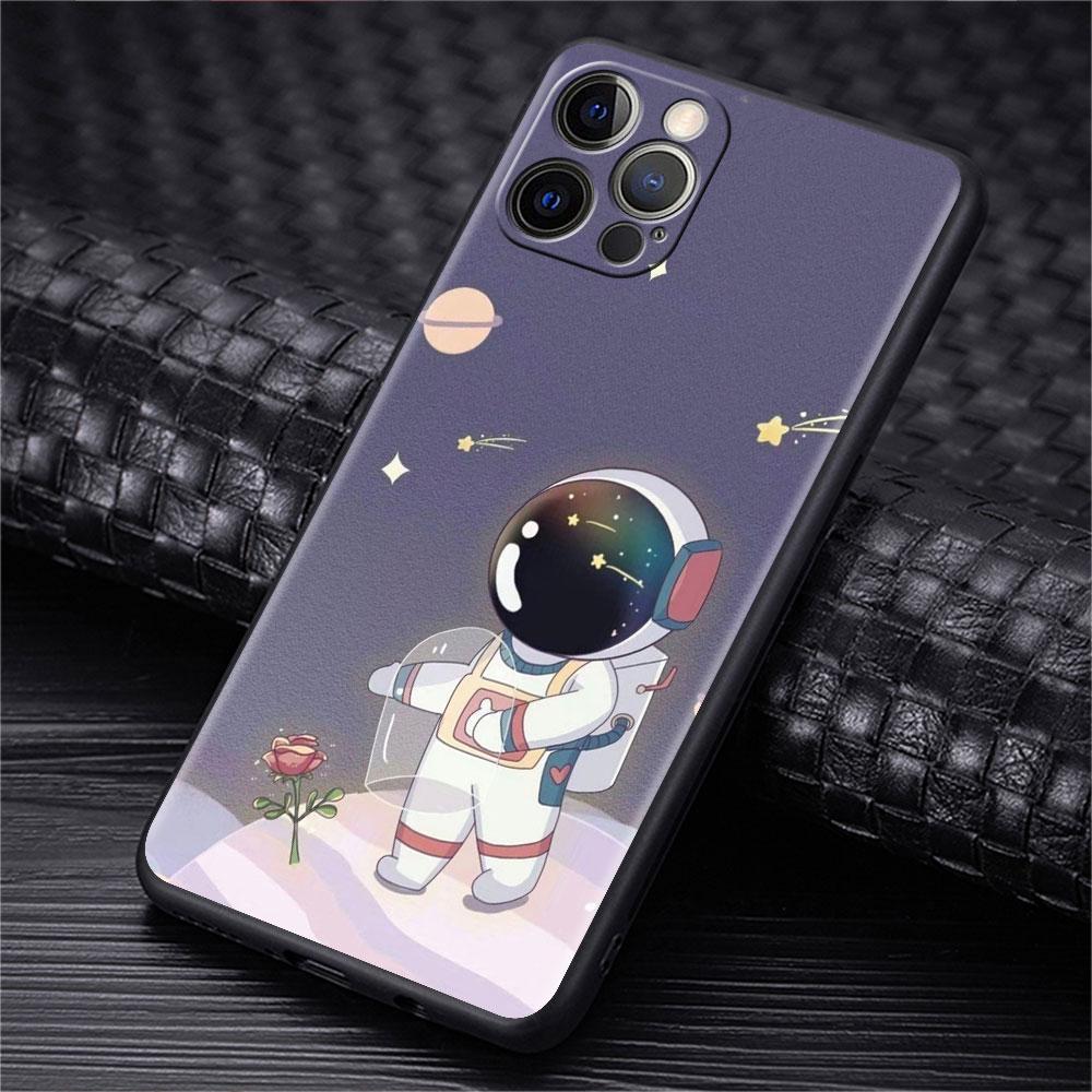 Astronaut Universe Funda Case For Apple iPhone 14 11 13 12 Pro 7 XR X XS Max 8 Plus 6 6S 14Pro Black Soft Phone Shell