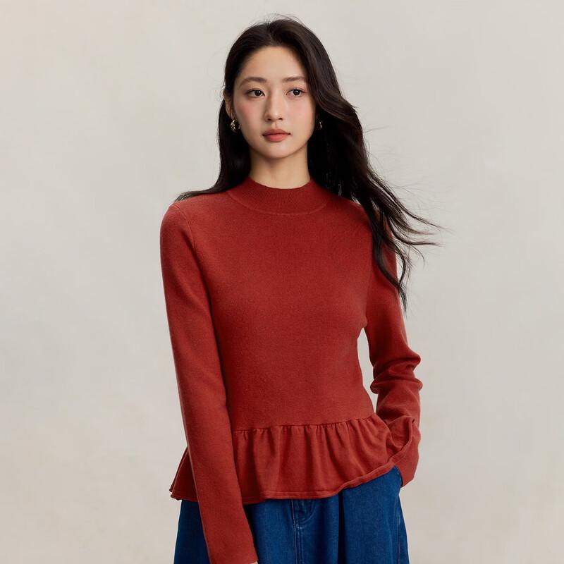 

В язаний светр INMAN з воланами по низу та напіввисоким коміром L