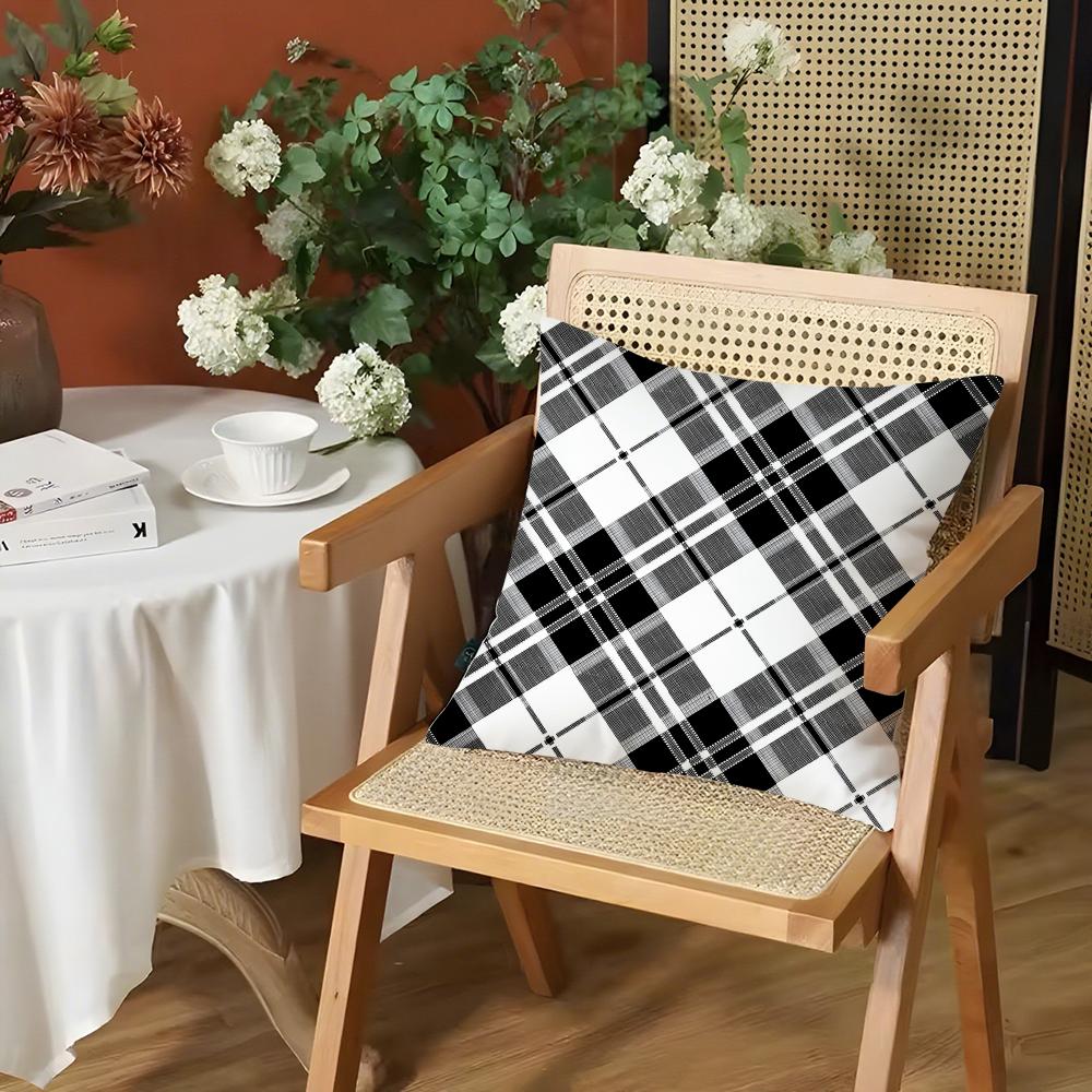 Black and White Style Cushion Cover Silky Short Plush Invisible Zipper Dustproof Sofa Pillow Case for Home Decor