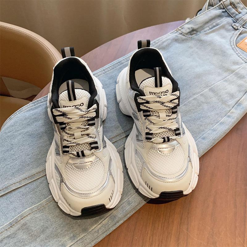 

Versatile breathable mesh shoes lightweight soft-soled shock-absorbing running shoes women s 2025 new spring and autumn thick-soled dad shoes women 40 серебряный