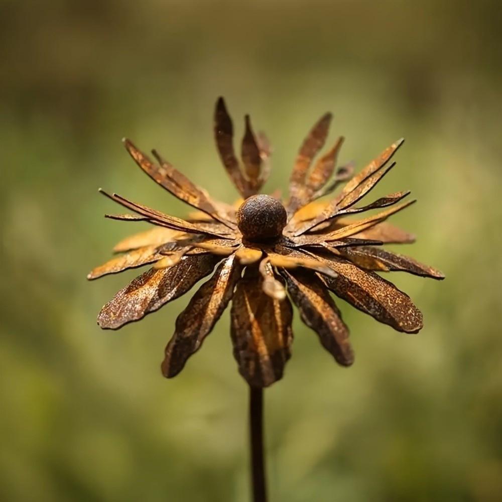 Rusted Metal Daisy Garden Stake Rustic Cornflower Decoration Decorative Plant Stake Outdoor Lawn