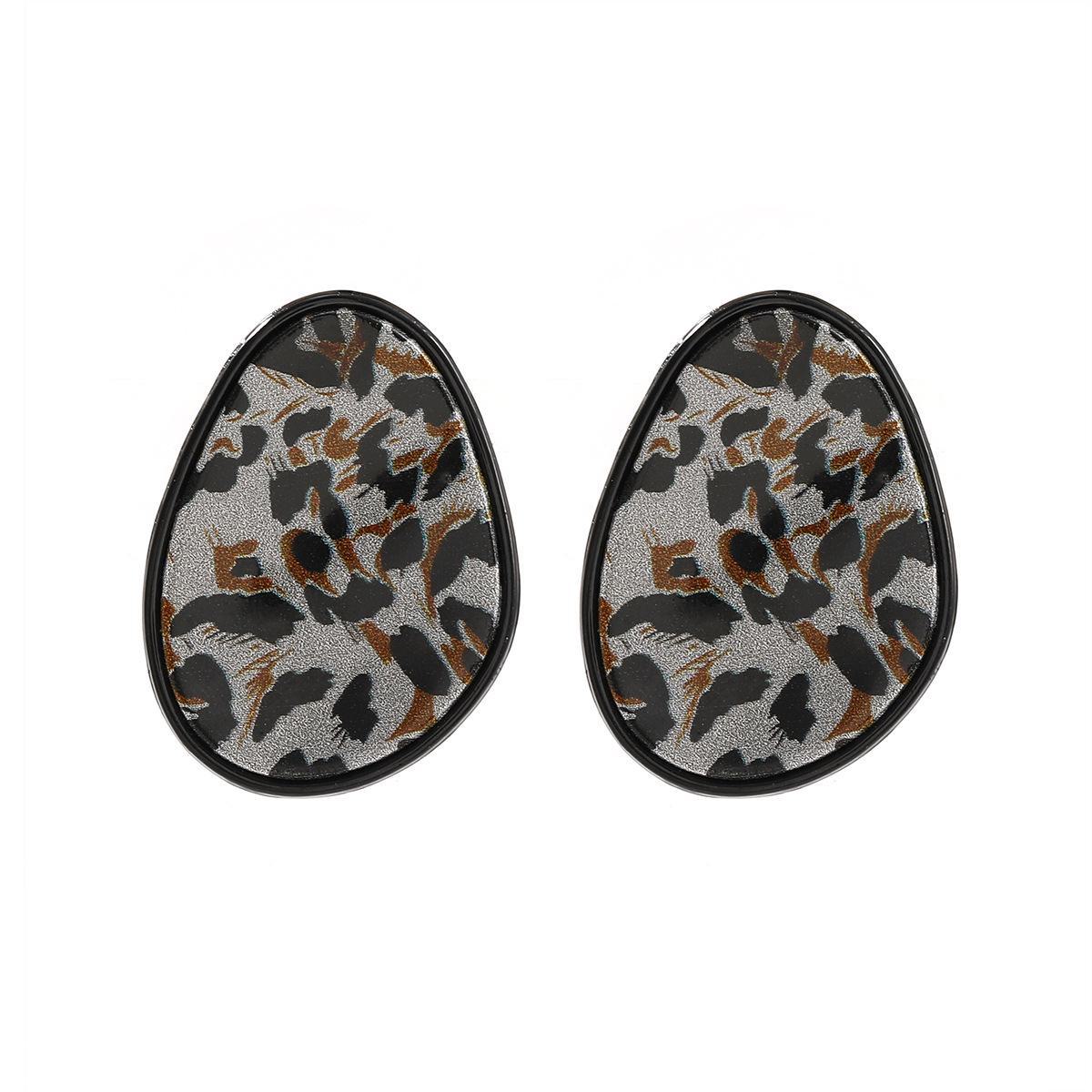 

Унікальні сережки з леопардовим принтом 2024 року: Елітний розкішний осінньо-зимовий дизайн для жінок чорний