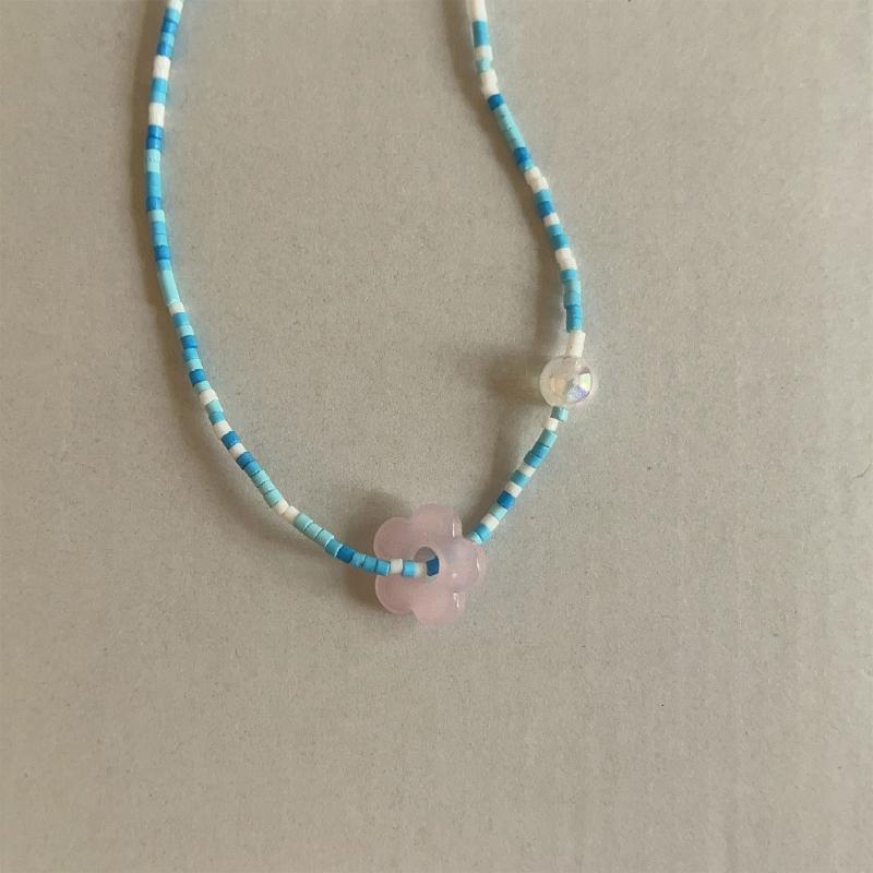 Resin Flower Pendant Necklace Crystal Bead Choker Sweet Dopamine Clavicle Chain Choker Jewelry for Women Girl Teen