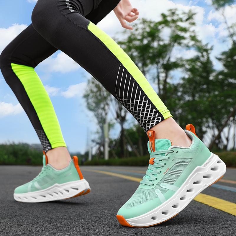 Ultra-light rebound sports shoes, new flying mesh running shoes, shock-absorbing and wear-resistant casual shoes for men