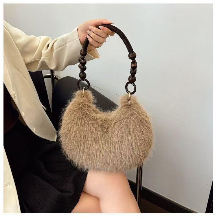 Women's Korean Style Wooden Bead Fluffy Tote: Fashionable Shoulder Bag, Versatile High-Value Design