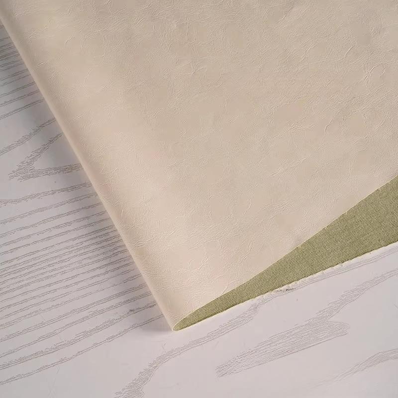 100x138cm PU Deri Kumaş Parlak Yumuşak Deri Yağlı Mumlu Deri Tasarımcı Su Geçirmez Kendin Yap Dikiş Ceket Pantolon Trend Giysiler İçin