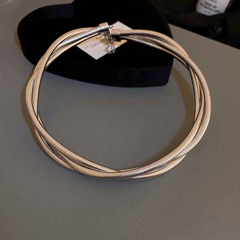 European & American Minimalist Metal Necklace - Luxury Clavicle Chain Jewelry for Women