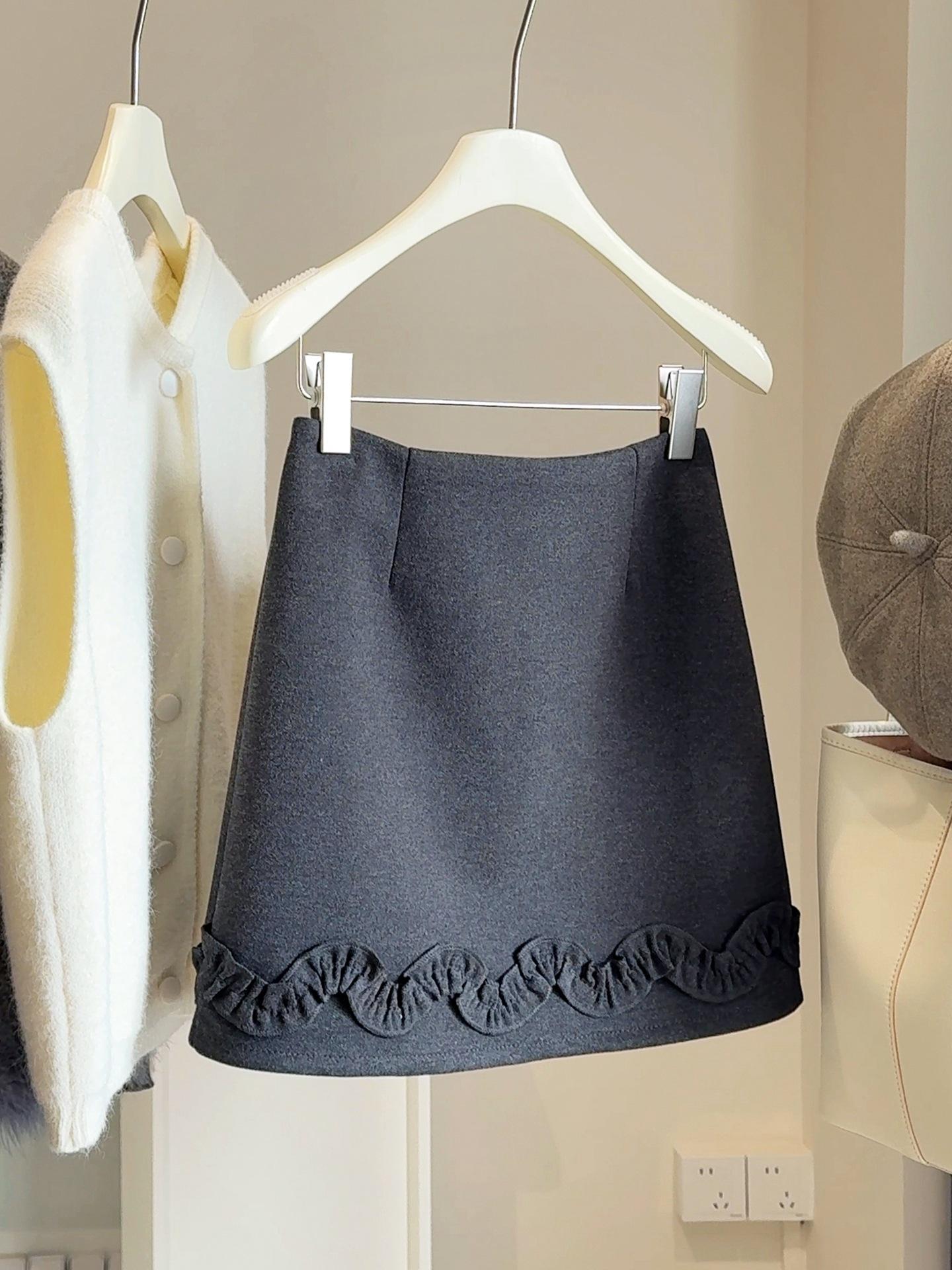 

Lace Design High Waist Woolen A-line Skirt for Women - Winter Slim Fit Small сірий колір