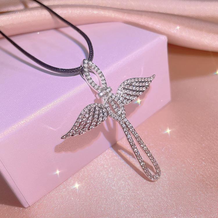 Cross Necklace Light Luxury Niche Female Couple Jewelry Men'S Sweater Chain Hip Hop Jewelry
