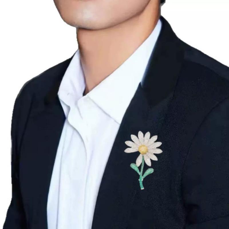 1Pc Exquisite Daisy Sunflower Brooch Fashion Personality Pop Pin Inlaid Zircon Jewelry Accessories Party Banquet Daily Gift