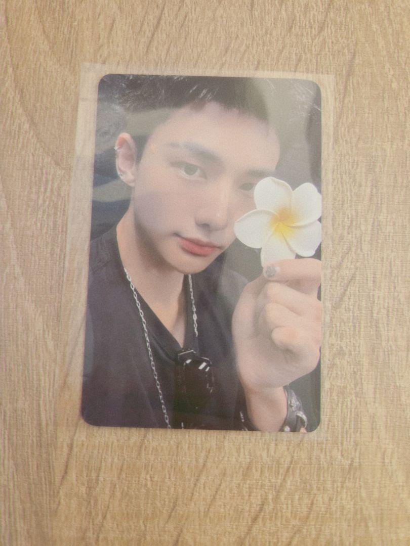 

[USED] straykids SKIZ KARMA everline Hyunjin