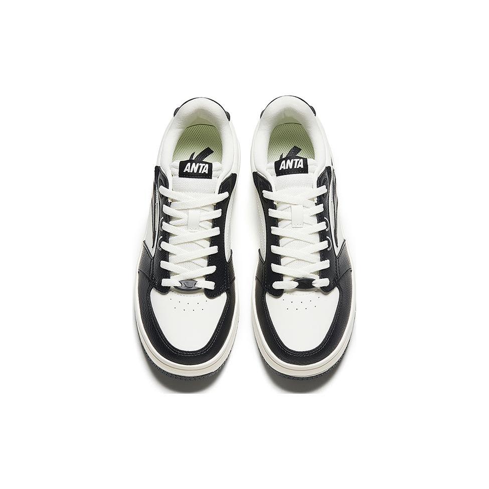 Anta Slip Resistant Abrasion Resistant Low Top Skateboard Shoes Women's Black White 922338088-5