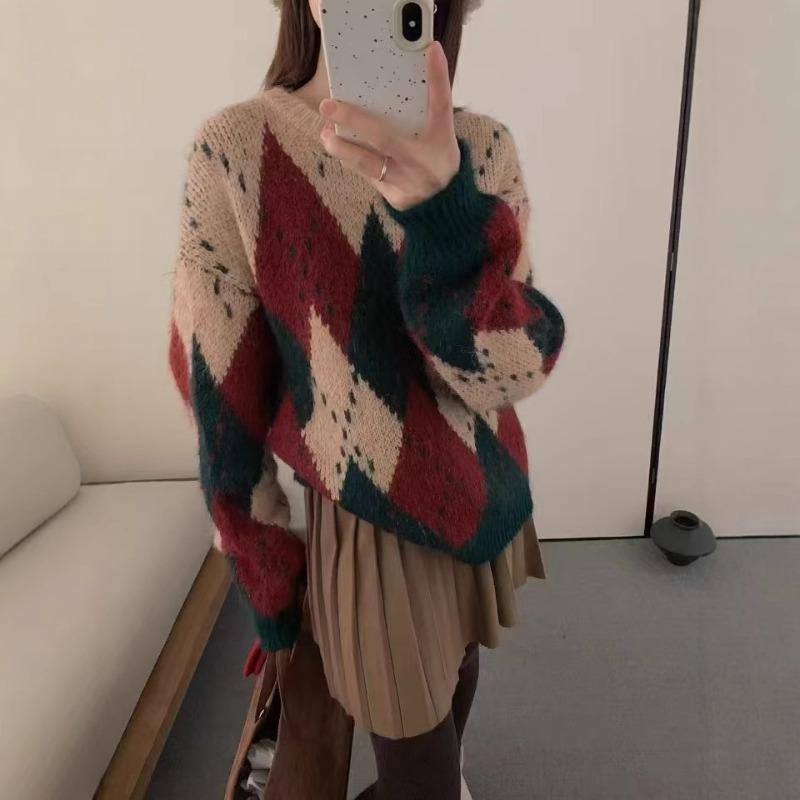 Vintage diamond Christmas knitted pullover sweater women's autumn and winter loose high-end casual round neck lazy wind knitted sweater women