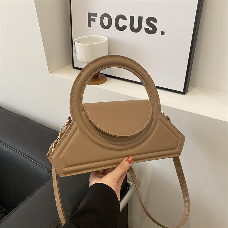 Women's New Bags, Fashionable Leather Commuting Bag, Stylish and Cool Design, Versatile Single Shoulder Crossbody Handbag