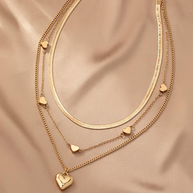 Hot-selling layered love necklace design necklace stacked collarbone chain high-end light luxury snake bone chain